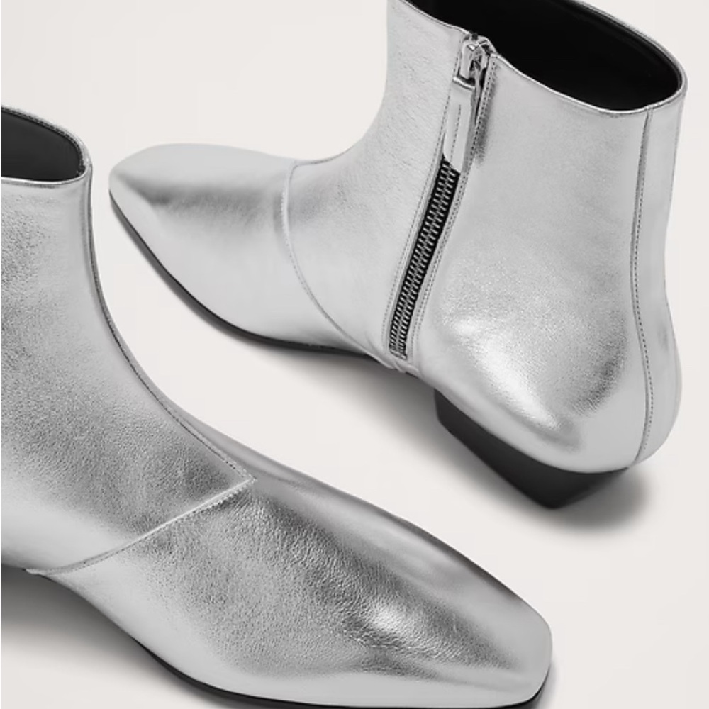 Banana Republic Metallic Silver Ankle Booties